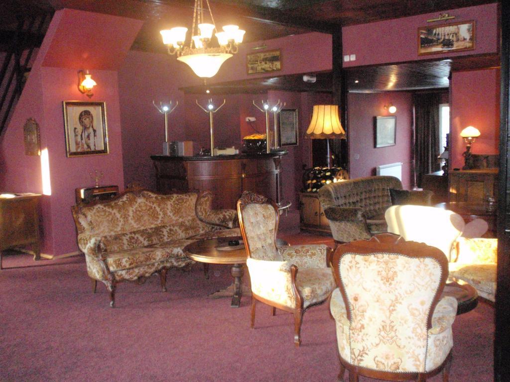 Hostel Otard Belgrado Buitenkant foto