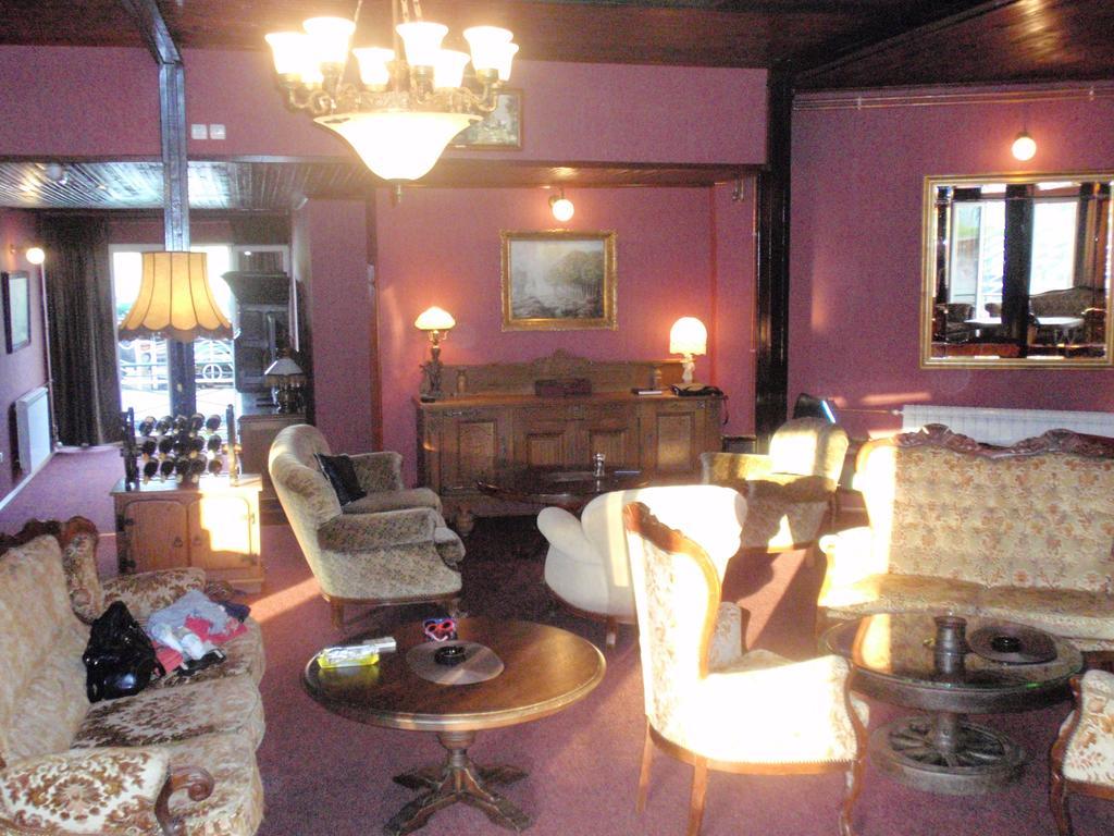 Hostel Otard Belgrado Buitenkant foto