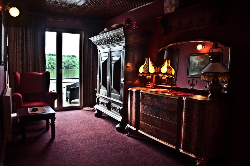 Hostel Otard Belgrado Buitenkant foto