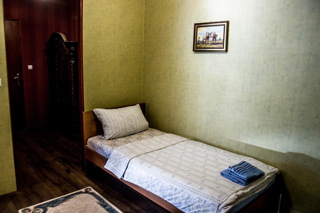 Hostel Otard Belgrado Buitenkant foto